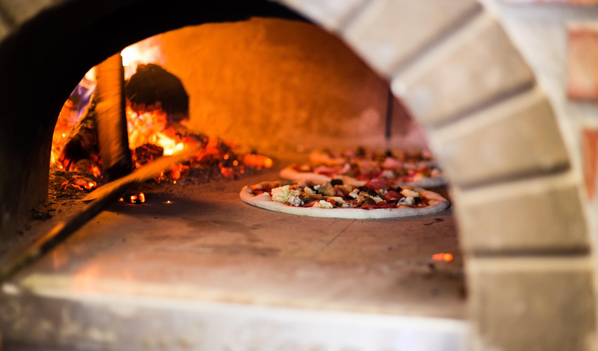 Pizza Oven Near Me Exploring Types, Factors, Safety, and DIY Projects