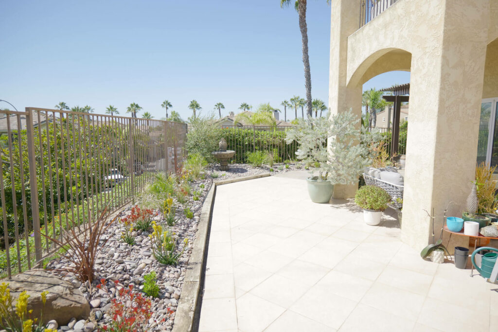 carlsbad patio pavers and luxury drought-tolerant landscape design